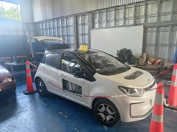 WhatsApp Image 2025-12-08 at 14.43